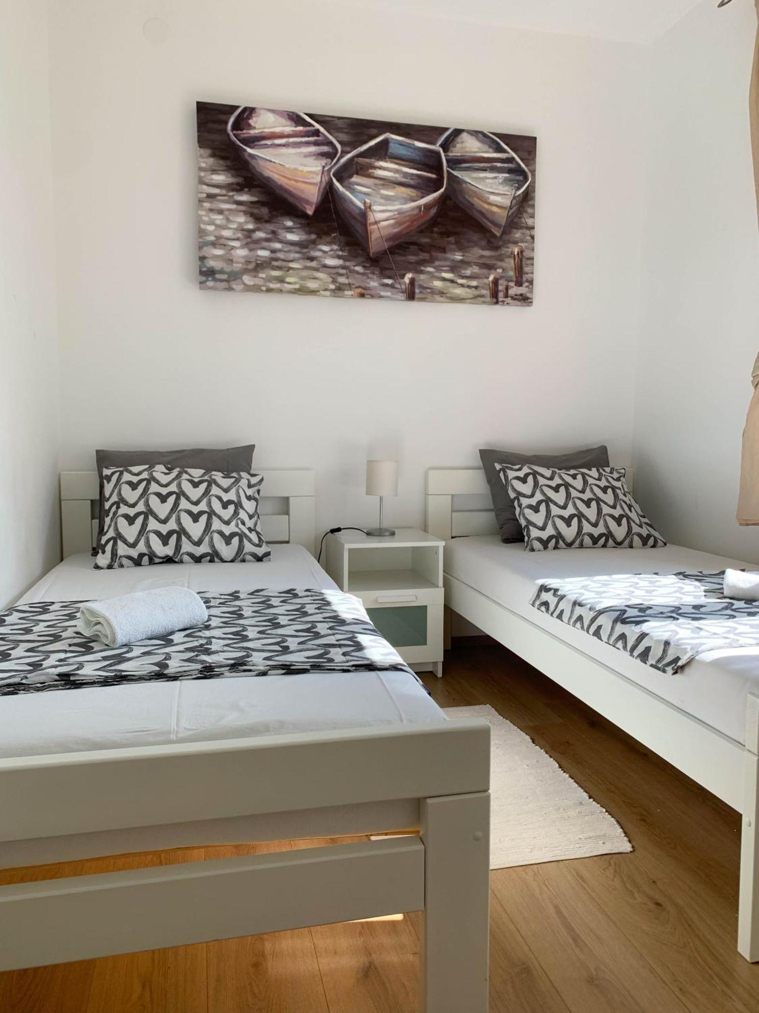 Apartment Gatti Grassi Zaboric Bagian luar foto