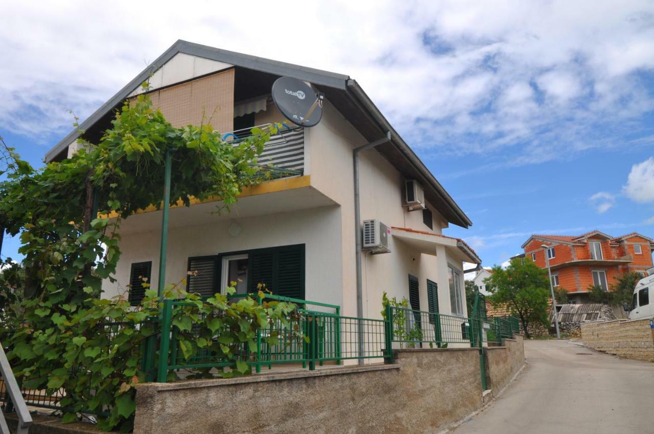 Apartment Gatti Grassi Zaboric Bagian luar foto